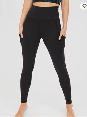 OFFLINE By Aerie The Hugger High Waisted Pocket Legging